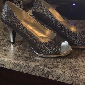 Avenue size 12 sparkly silver high heels